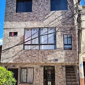 Elegante Y Amplio Apartamento